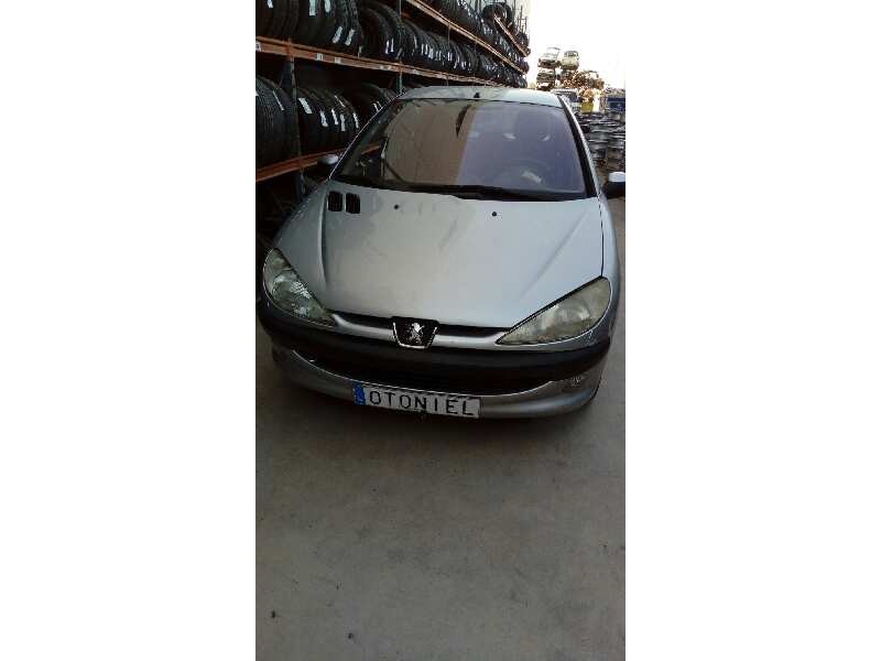 PEUGEOT 206 BERLINA