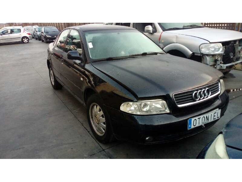 AUDI A4 BERLINA (B5)
