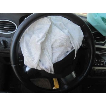 ford focus berlina (cap) del año 2008