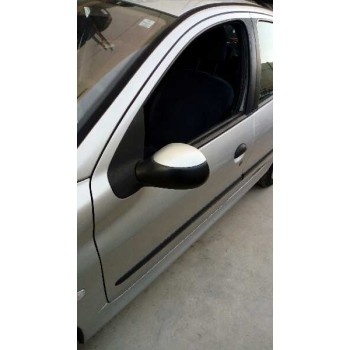 peugeot 206 berlina del año 2002