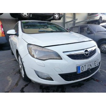 opel astra j lim. del año 2012