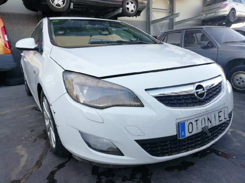 OPEL ASTRA J LIM.