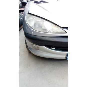 peugeot 206 berlina del año 2002