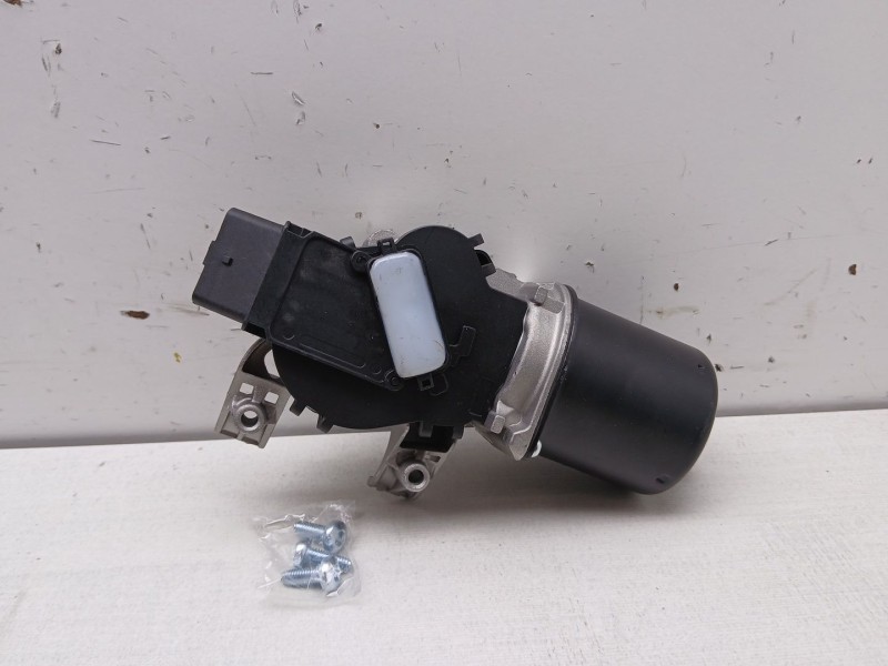 Recambio de motor limpia delantero para renault clio iii referencia OEM IAM 7701061590  