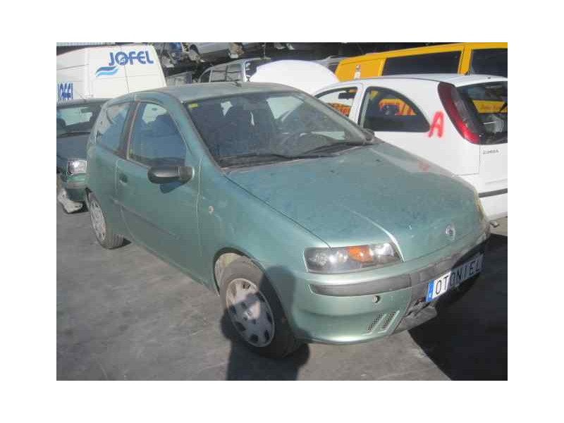 FIAT PUNTO BERLINA (188)