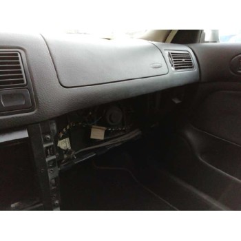 volkswagen golf iv berlina (1j1) del año 2000