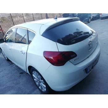 opel astra j lim. del año 2012