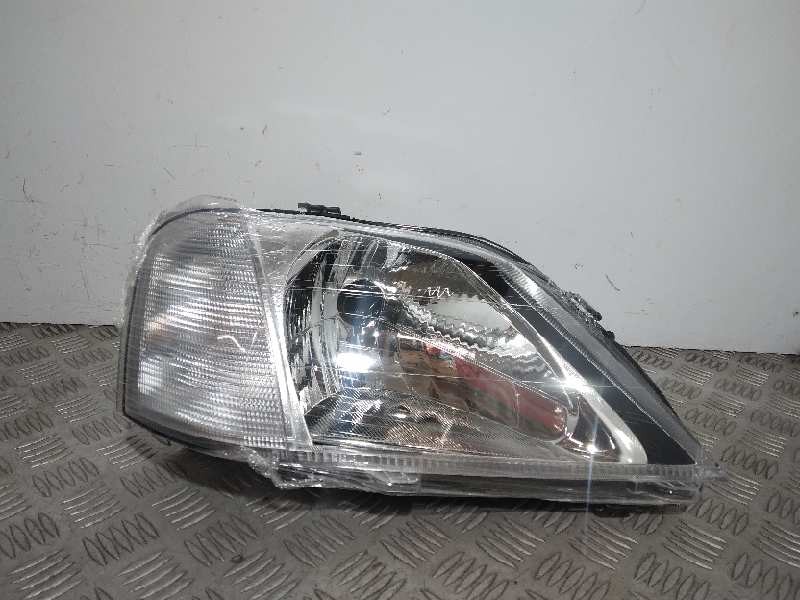 Recambio de faro derecho para dacia logan referencia OEM IAM 6001546789 NUEVO 04-08
