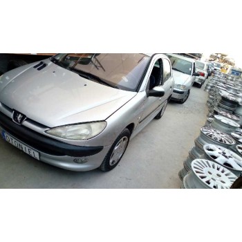 peugeot 206 berlina del año 2002