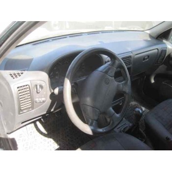 volkswagen polo berlina (6n1) del año 1998