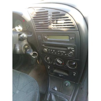 citroën xsara berlina del año 2001