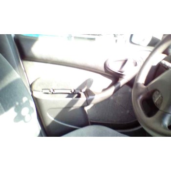 citroën xsara berlina del año 2001