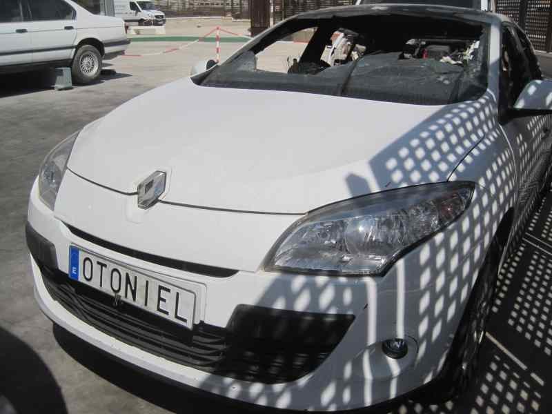 RENAULT MEGANE III BERLINA 5 P