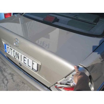 mercedes-benz clase c (w202) berlina del año 1999