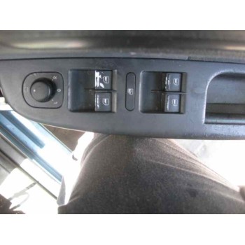 volkswagen golf v berlina (1k1) del año 2005