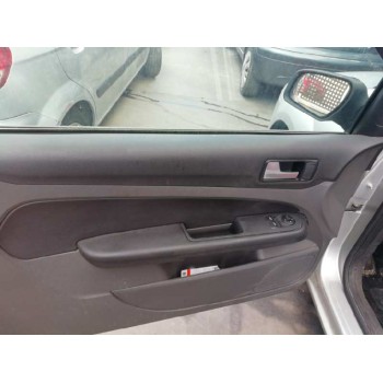 ford focus berlina (cap) del año 2006