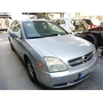 opel vectra c berlina del año 2003