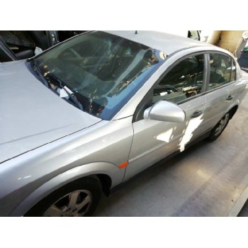 opel vectra c berlina del año 2003