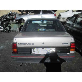 opel corsa a del año 1992