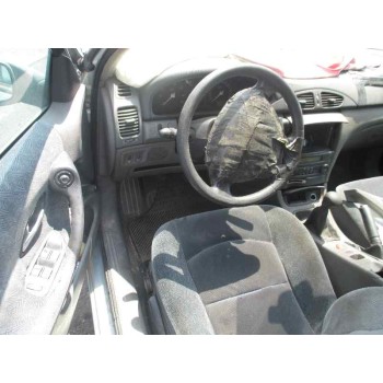 renault laguna ii (bg0) del año 2001