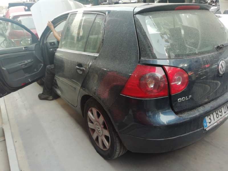 VOLKSWAGEN GOLF V BERLINA (1K1)