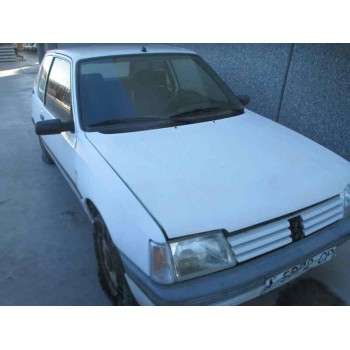 peugeot 205 berlina del año 1994