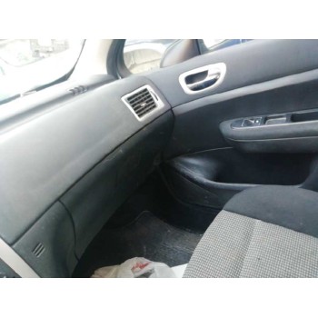 peugeot 307 berlina (s2) del año 2005