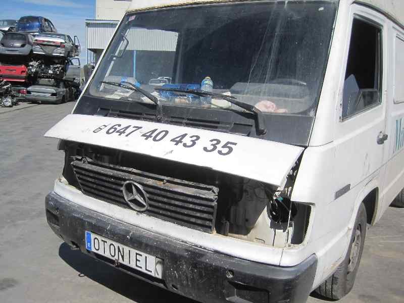 mercedes-benz mb 100 d caja cerrada / combi del año 1993