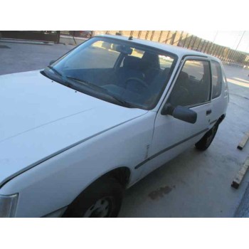 peugeot 205 berlina del año 1994