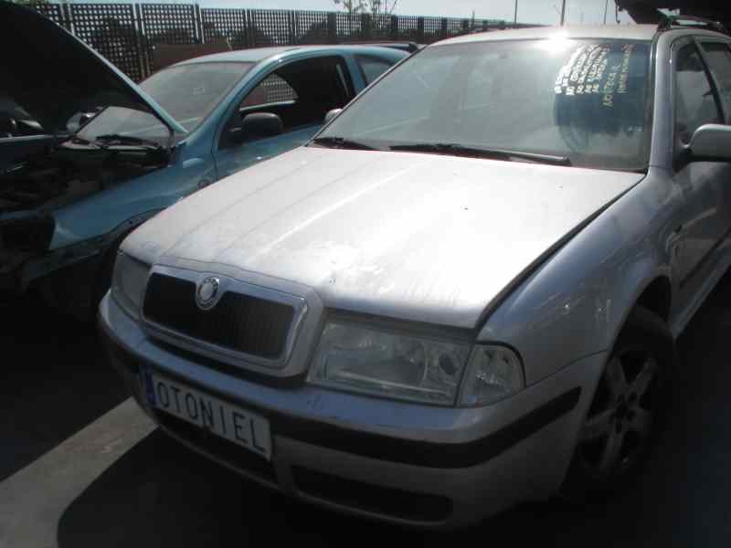 SKODA OCTAVIA COMBI (1U5)