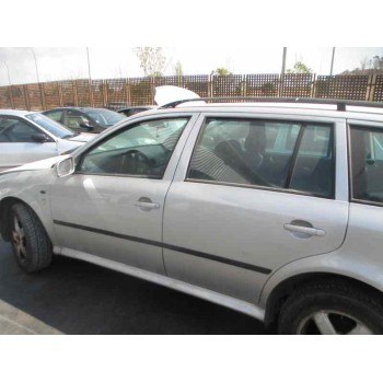 skoda octavia combi (1u5) del año 2001