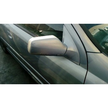 opel astra g berlina del año 2001