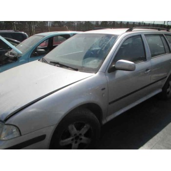 skoda octavia combi (1u5) del año 2001