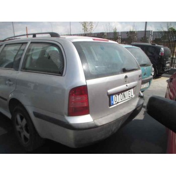 skoda octavia combi (1u5) del año 2001