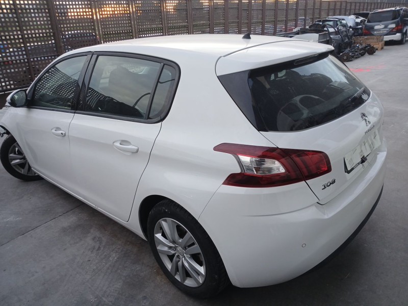 PEUGEOT 308 II (LB_, LP_, LW_, LH_, L3_)