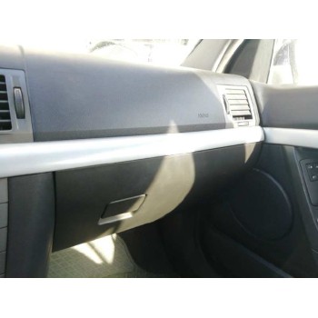 opel vectra c berlina del año 2004