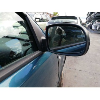 opel corsa c del año 2001