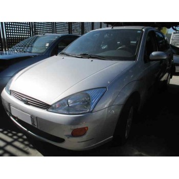 ford focus berlina (cak) del año 2000