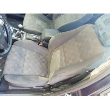 opel vectra c berlina del año 2004