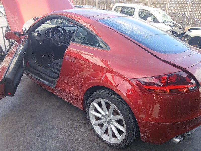 AUDI TT (8J3)