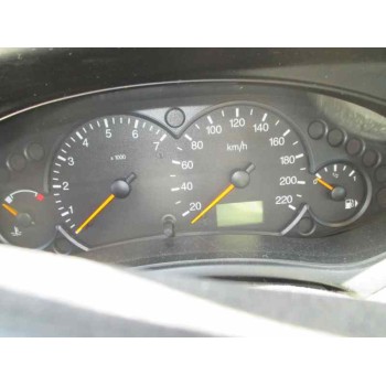 ford focus berlina (cak) del año 2000