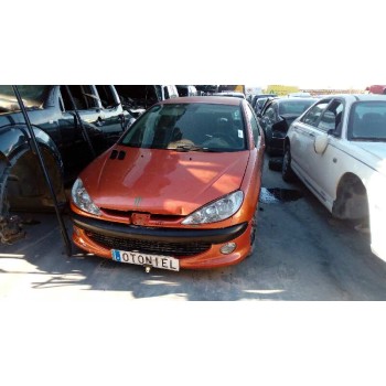 peugeot 206 berlina del año 2000