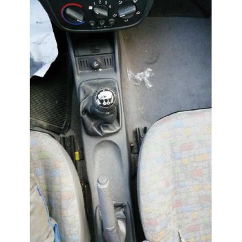 opel corsa c del año 2001