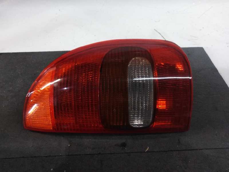 Recambio de piloto trasero izquierdo para opel corsa b swing referencia OEM IAM S/R 5P 