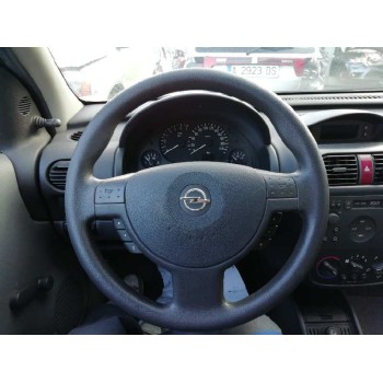 opel corsa c del año 2001