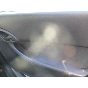 ford focus berlina (cak) del año 2000