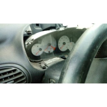 peugeot 206 berlina del año 2000