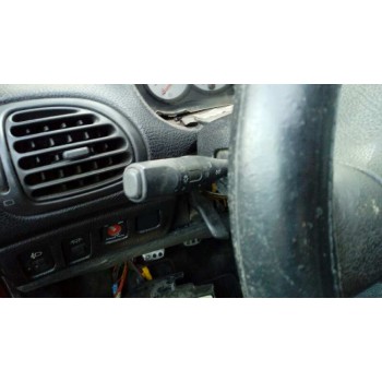 peugeot 206 berlina del año 2000