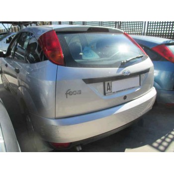 ford focus berlina (cak) del año 2000