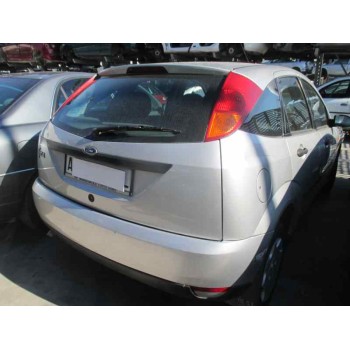 ford focus berlina (cak) del año 2000